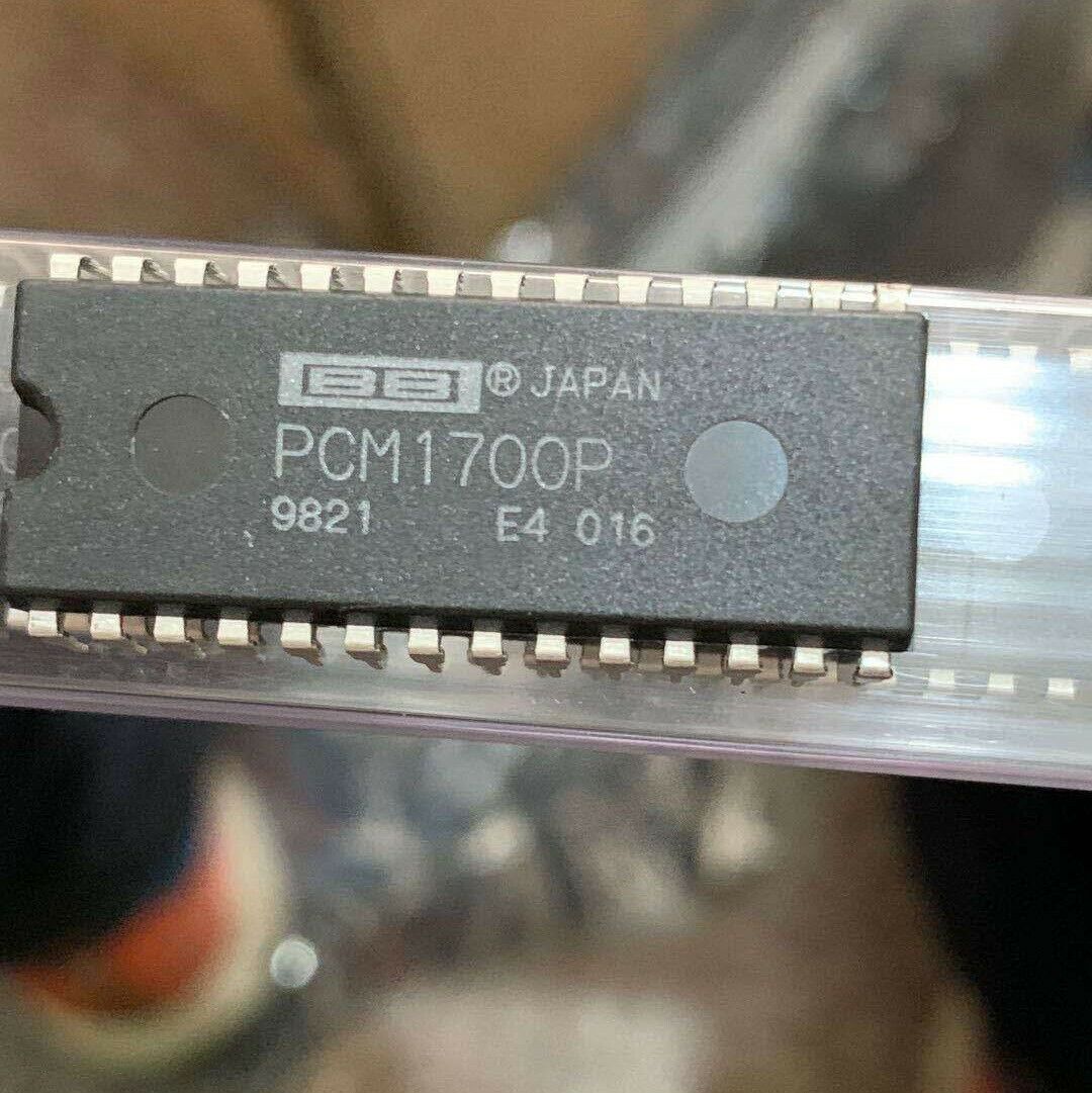 1PCS  IC BURR-BROWN(BB) DIP-28 PCM1700P