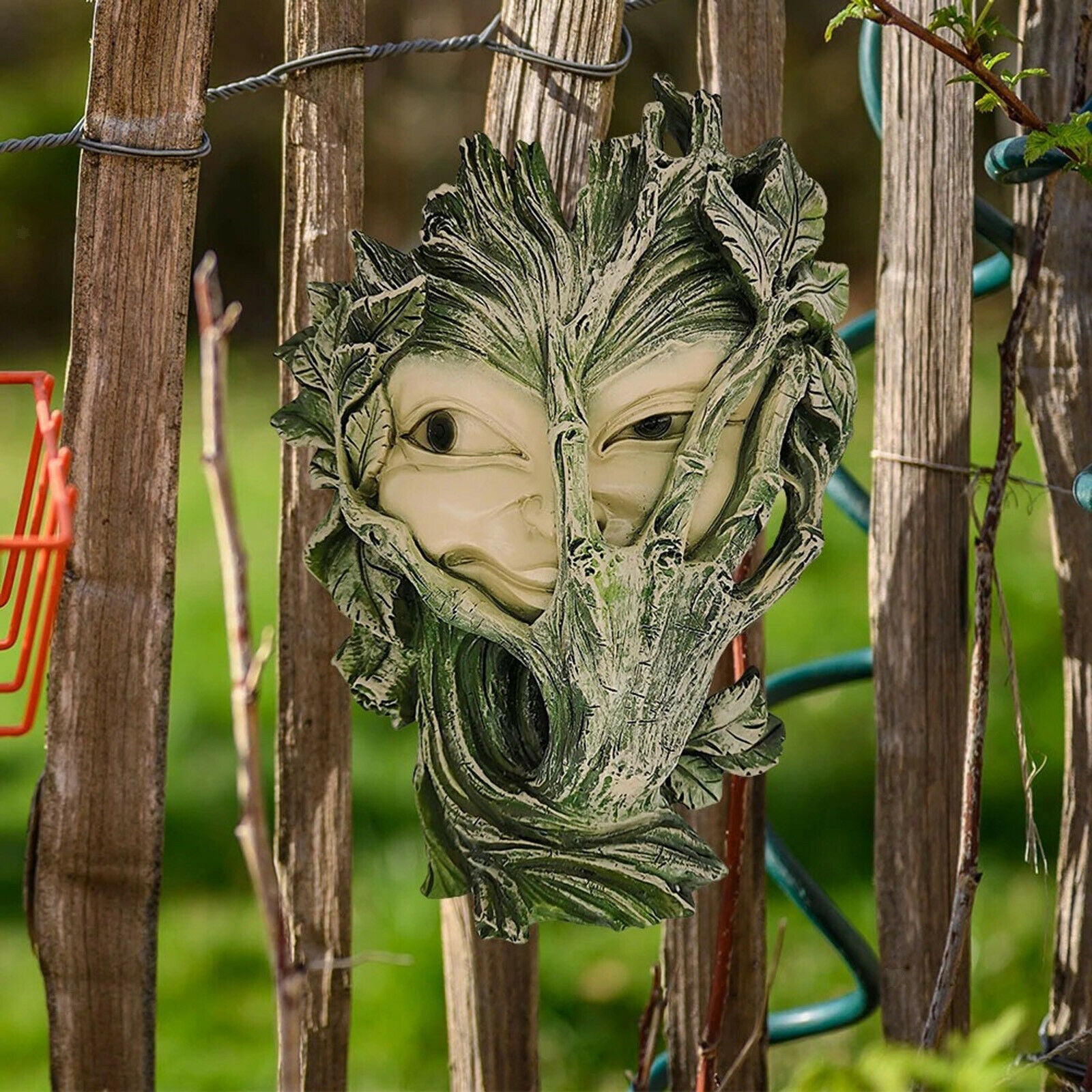 Abstract Women Face Tree Decor Yard Garden Peeker Bashful Statue Decoration