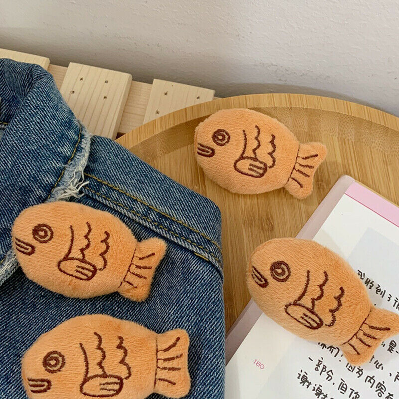 Cartoon cute snapper brooch plush small fish brooch backpack sweater cors.l8