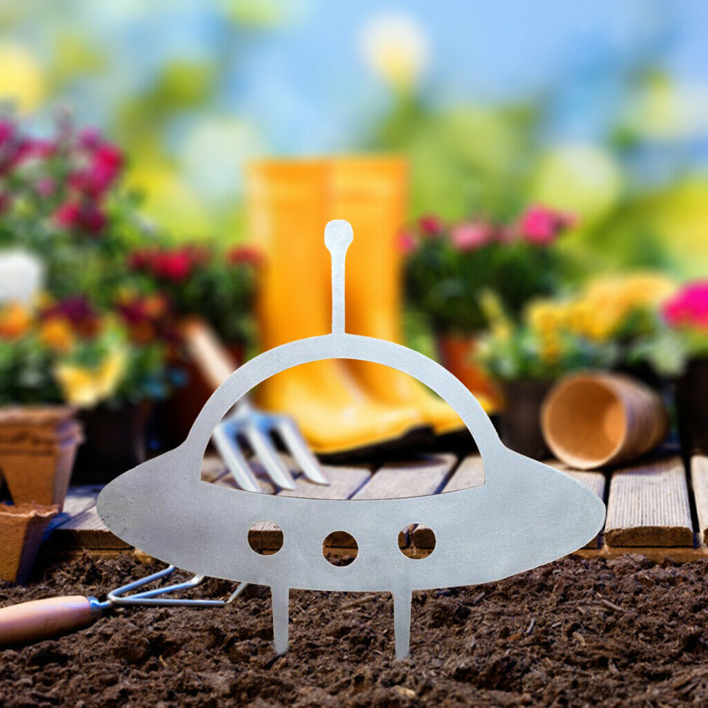Cute Metal UFO Silhouette Garden Yard Stake Statue Lawn Backyard Home Decor