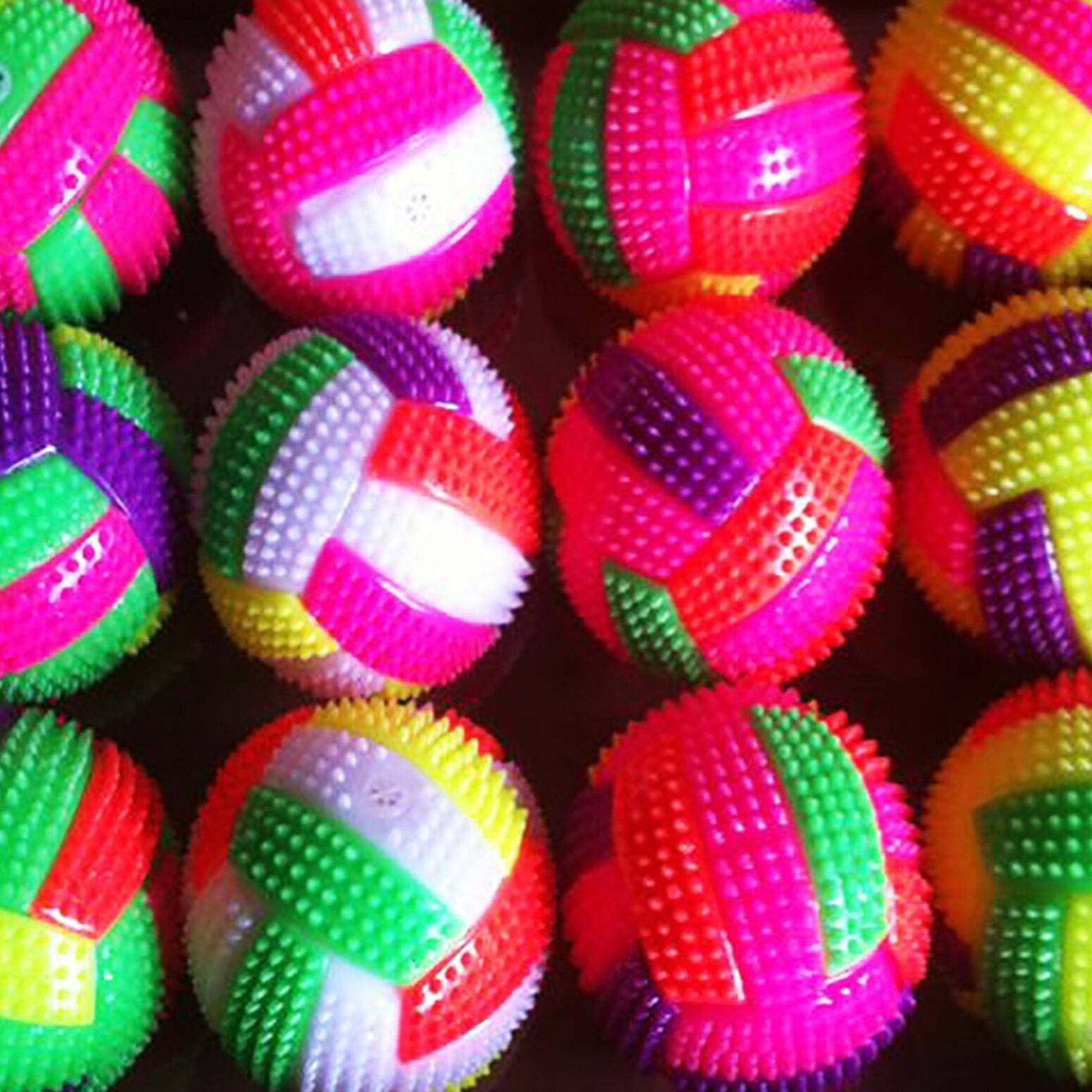 LED Volleyball Flashing Light Up Colors Changing Bouncing Hedgehog Ball Dog Toys
