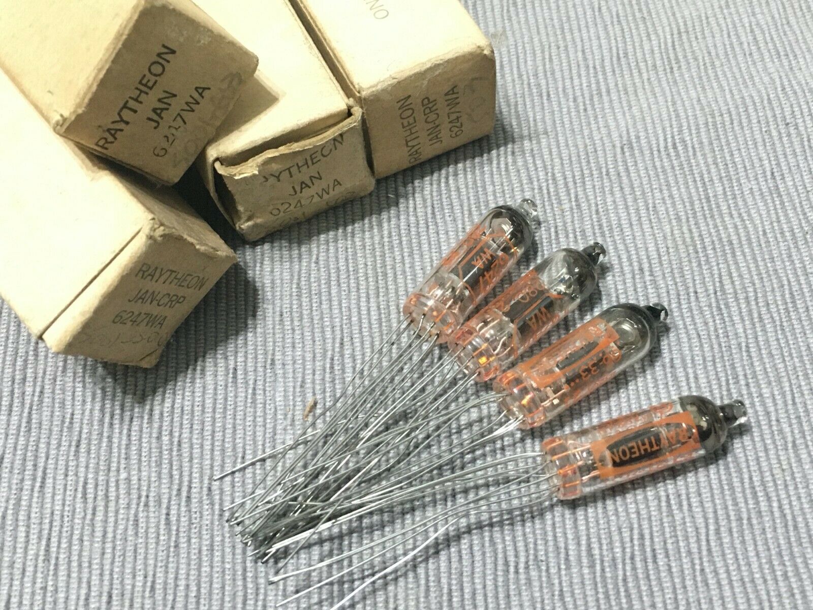 1PCS - RAYTHEON 6247WA Vacuum tube NOS NIB