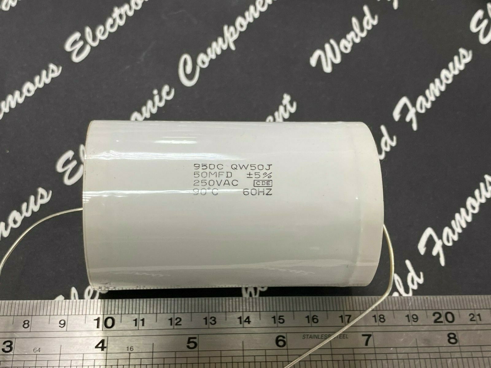 1pcs-CDE 950 50uF 250V(ac) 5% 950CQW50J Polypropylene Axial Film Capacitor