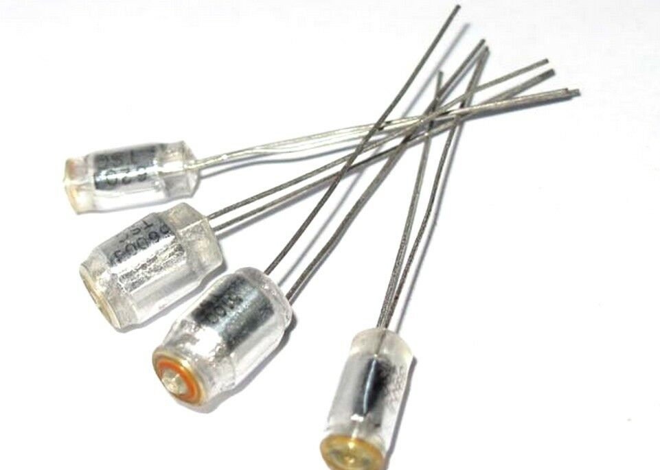 4pcs - TSC 2200P (2200PF 2.2nF) 50V 5%  Polystyrene (PS) Film Radial Capacitor