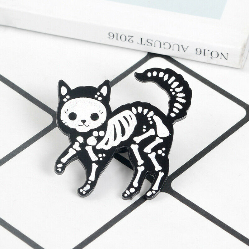 Skeleton Cat Enamel Lapel Pins Alien Avocado Cute Brooches Badges Fashion.l8