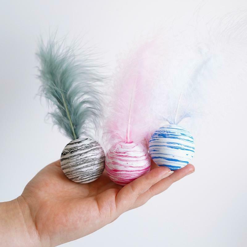 Cat Feather Toys Interactive Cat Chasing Toys for Indoor Cats Starry Sky Balls