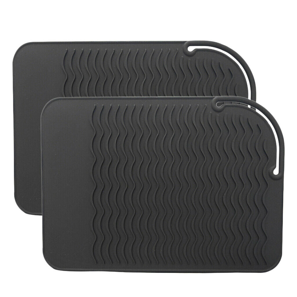 2 Pieces Salon Hair Straightener Anti Heat Protection Silicone Mat Black