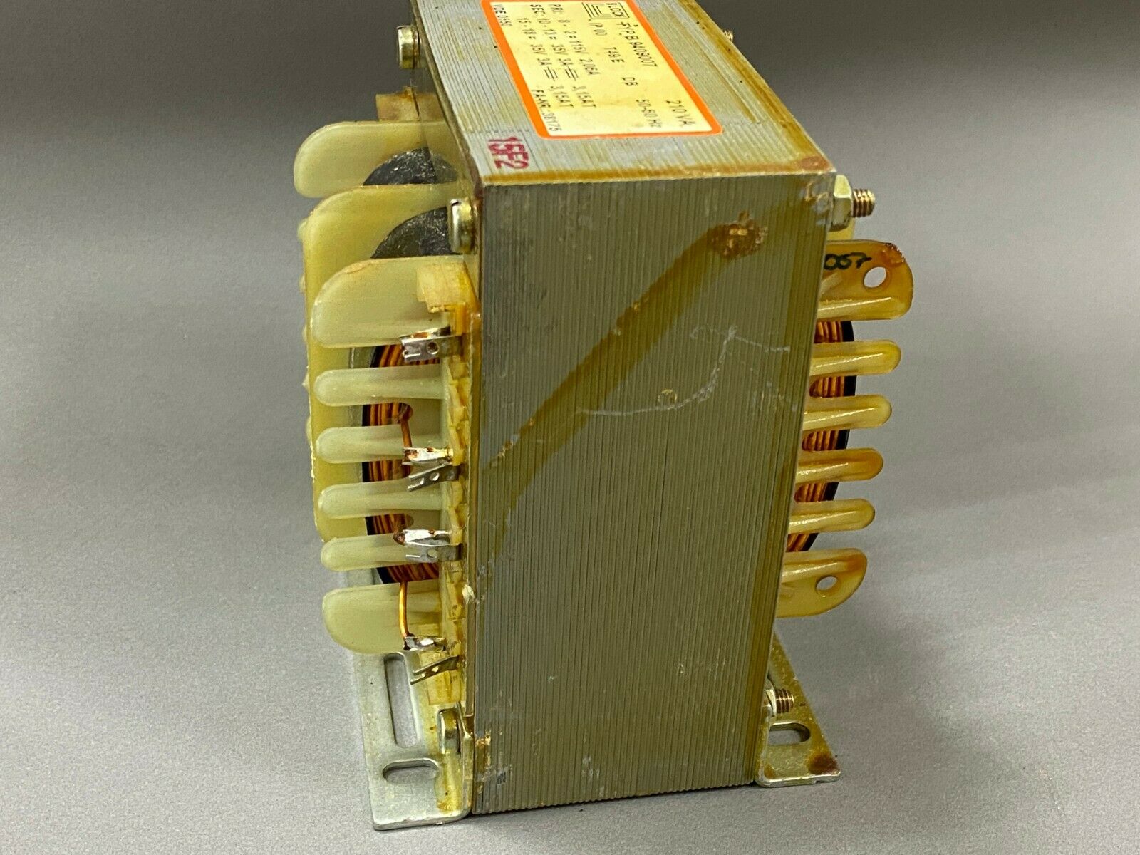 1pcs -BLOCK TYP B 9409007 210VA 115V/2.06A 35V/3A 35V/3A TRANSFORMER