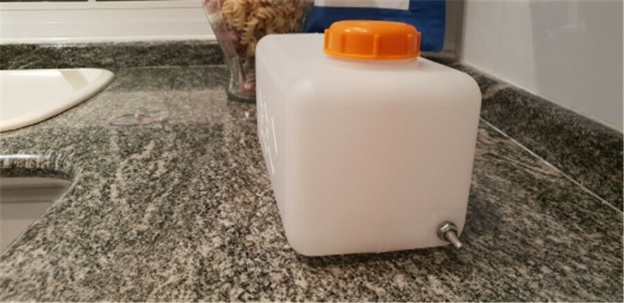 5.5L Long Service Life Corrosion Resistant Oil Gasoline Tank For Parking Heater