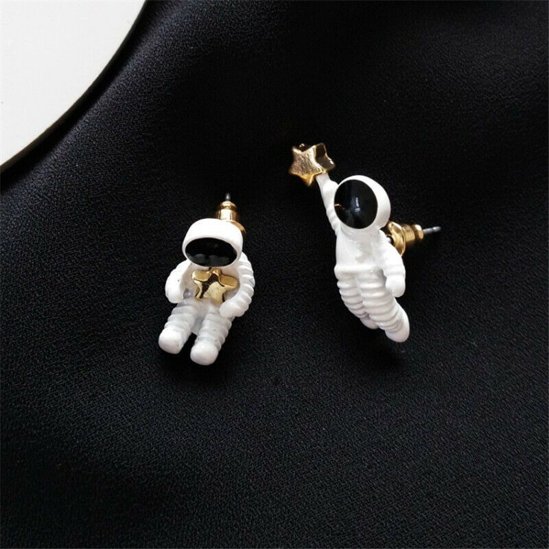 Asymmetric pentagram contracted earrings space astronauts earrings fashion w Qx