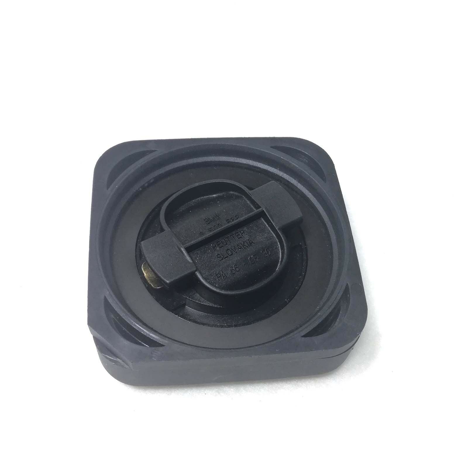 Fit For 2003-2007 BMW 325Ci 325i 330xi 525i 525xi 530i Bmw Engine Oil Filler Cap