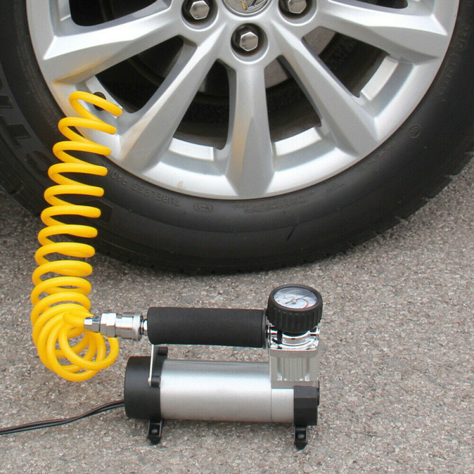 Compact Auto Car Tyre Air Compressor Pump 12V DC Bicycle Inflator Carry Case