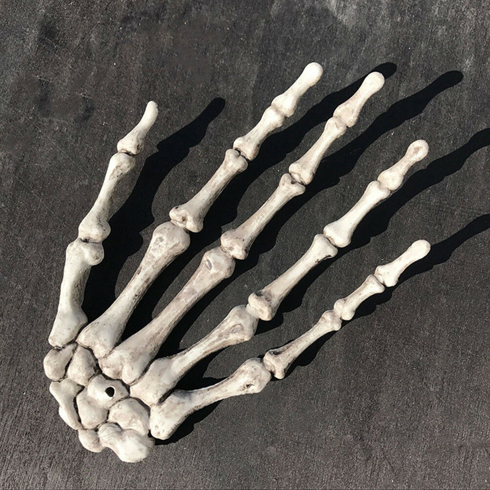2pcs/1Pair Plastic Skeleton Hands Haunted House for Halloween Props Decoratio FT