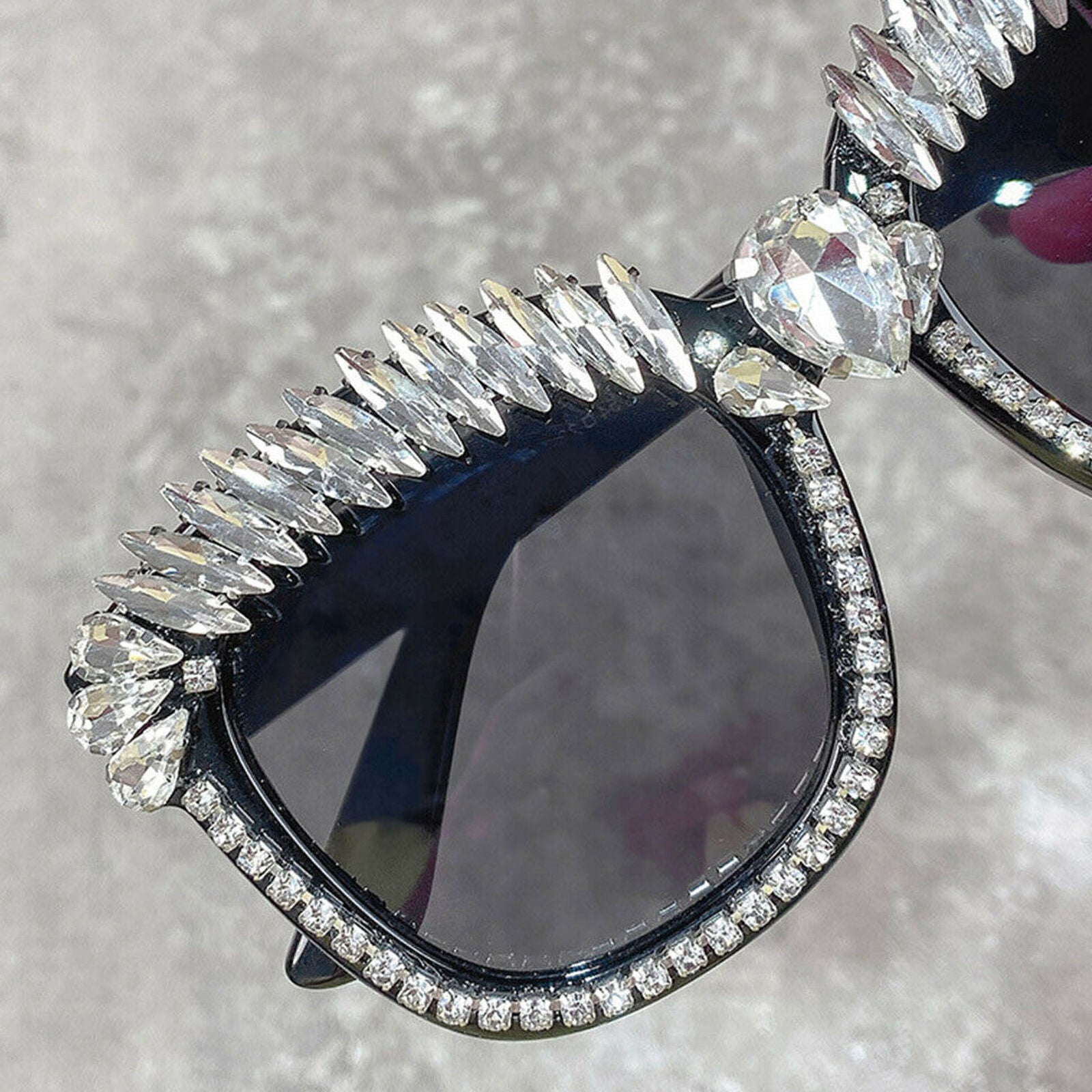 Hand-made Luxury Rhinestone Sunglasses Women Fashion Shades Party Eyewear UV400