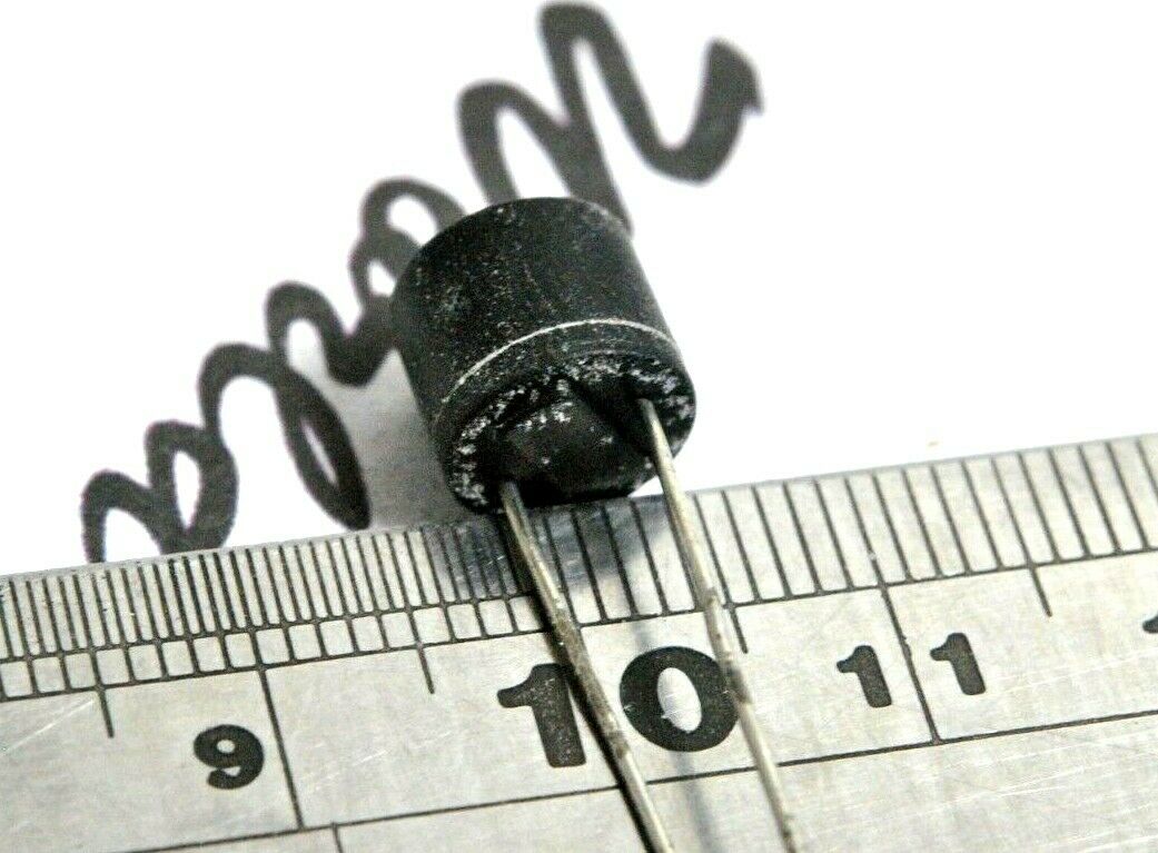 1pcs - ELU  Typ 165 000 0.5A 500mA Sub-miniatur Fuse Medium time lag