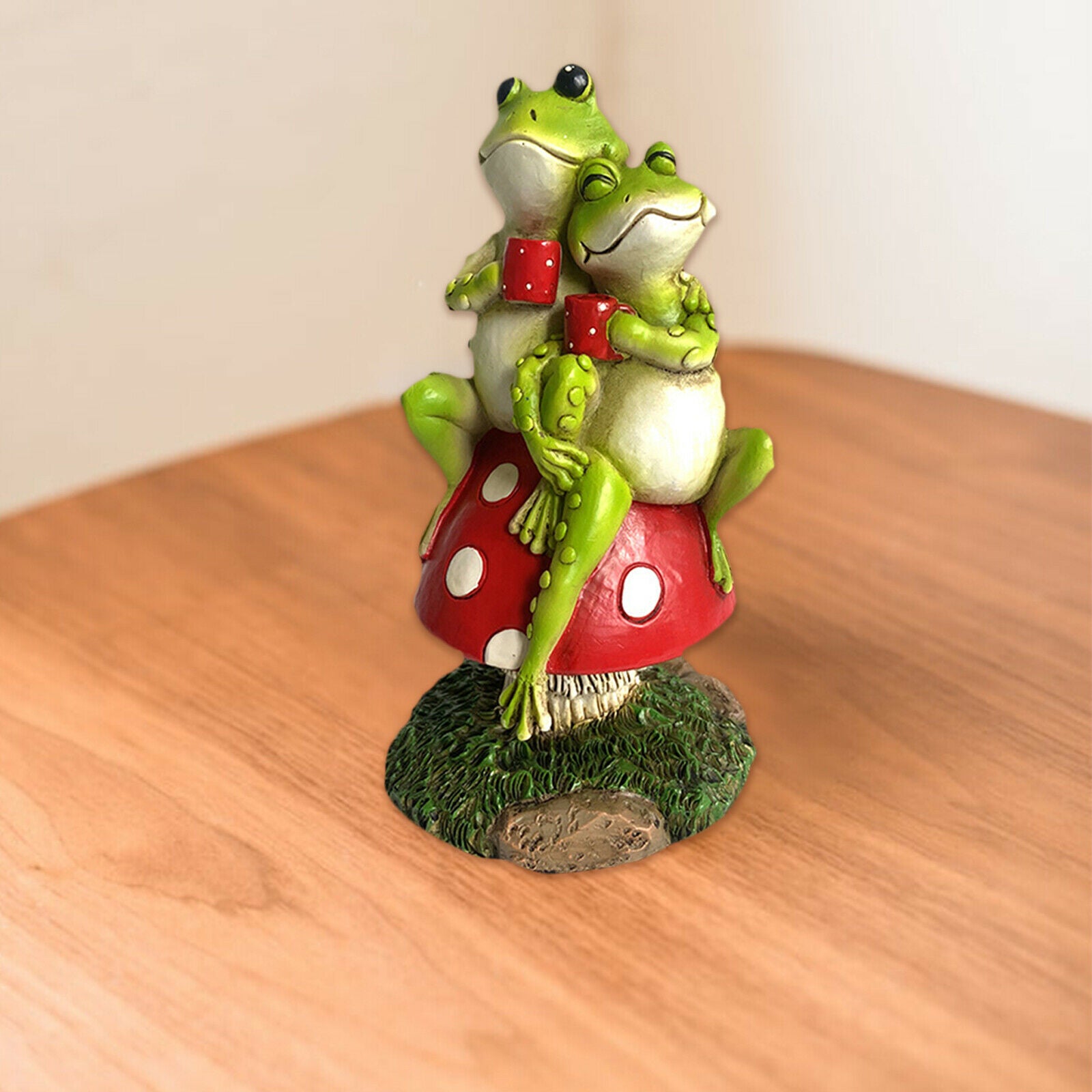 Art Creative Garden Frog Statue Polyresin Animal Sculpture Patio Decorative