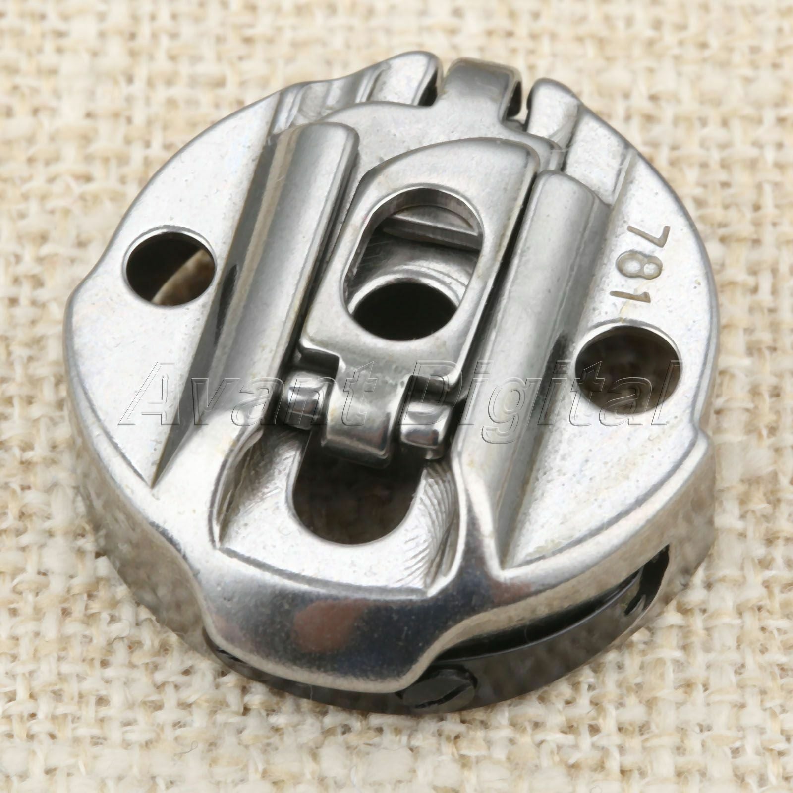 781 Flat Head Keyhole Machine Bobbin Case For JUKI Keyhole Machine Spare Parts