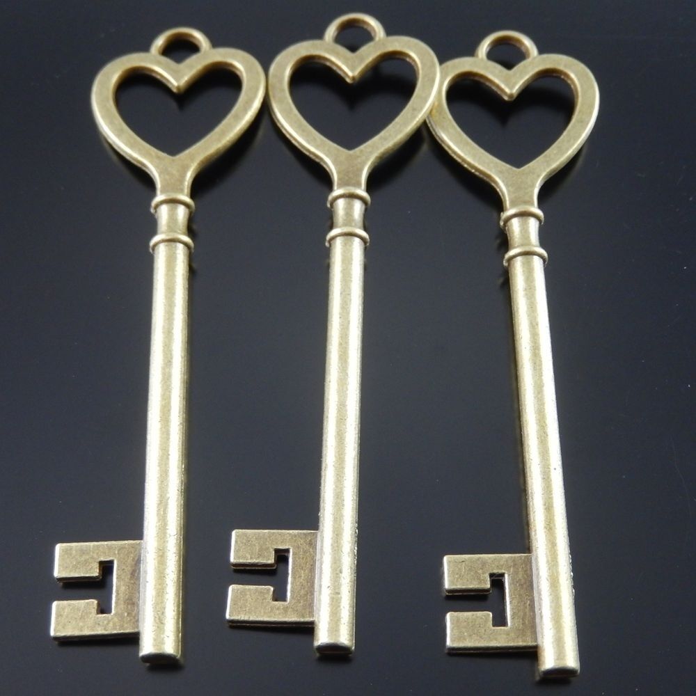 6 pcs Antiqued Bronze Alloy Heart Key Pendant Drop Dangle Jewelry Craft 78*22mm