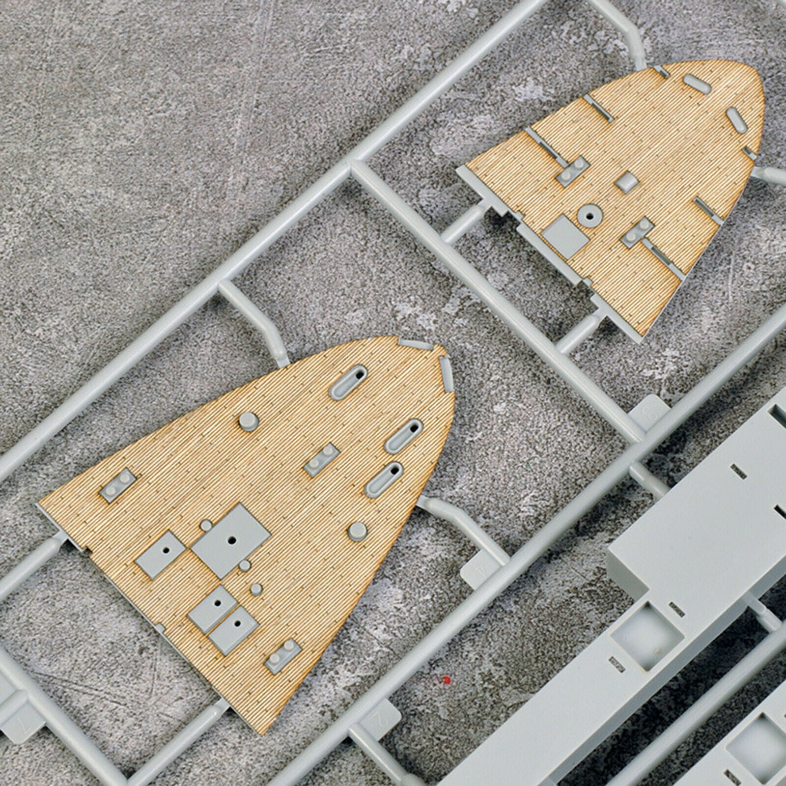 1/350 HMS Ark Royal Aircraft Carrier 65307 Modified Wooden Deck