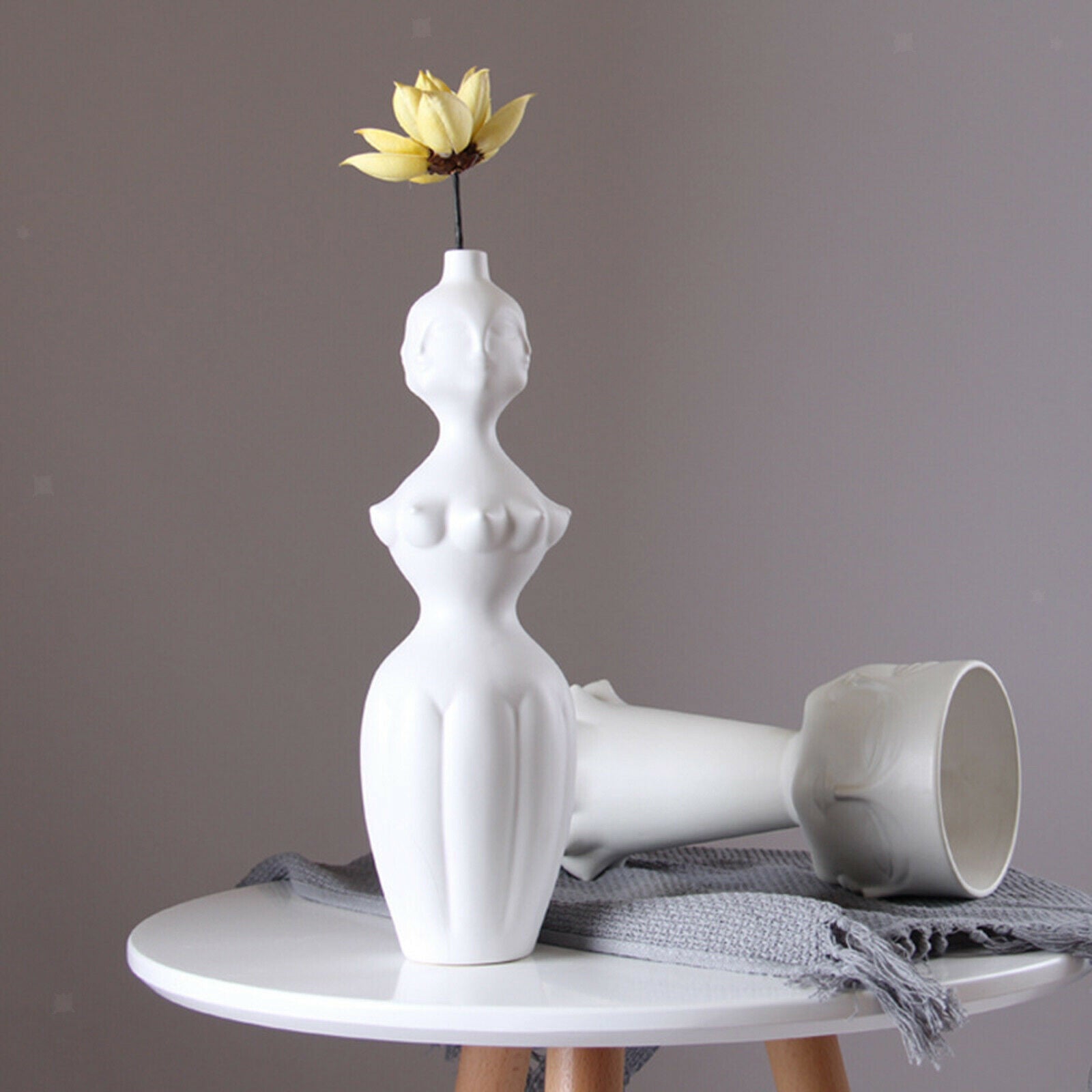 Ceramic Vase Tabletop Human Face for Desktop Office Hotel Small mouth bottle
