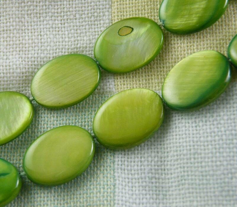 40pcs Shell Green Oval Spacers Craft DIY 18x13.5x5mm sh033