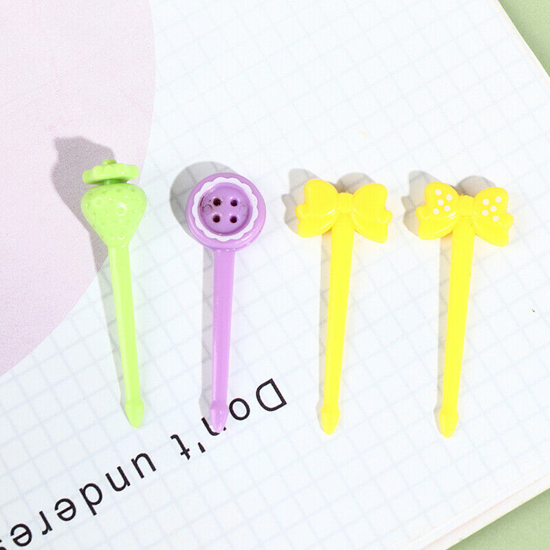 8Pcs Mini Kids Pinkycolor Fruit Fork Cartoon Snack Cake Dessert Food Toothp DF