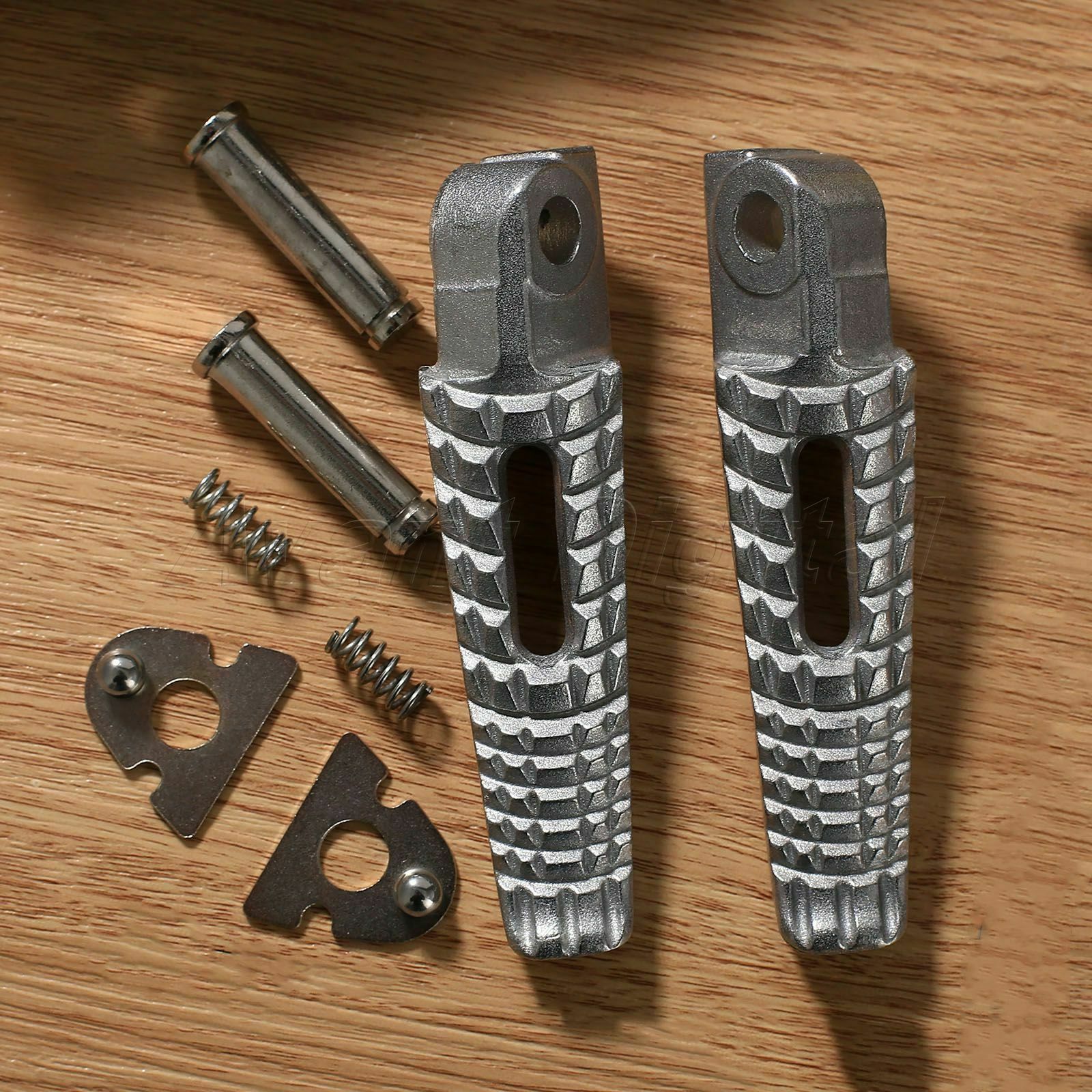 Rear Footrests Foot Peg Footrests For Suzuki GSX-R600 GSXR600 1996-2005 2004 03