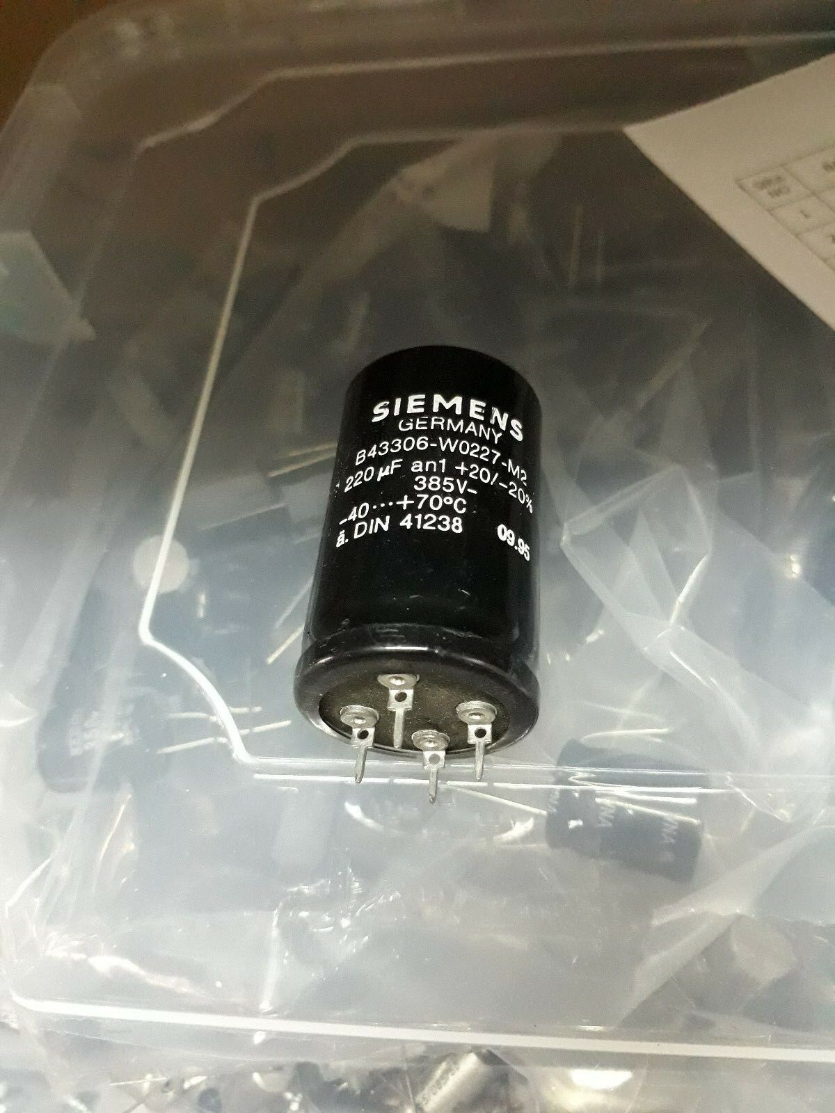 1pc NOS SIEMENS 220uF 385V B43306-E0227-T 4 pin HI-END Tube AMP AUDIO CAPACITOR!