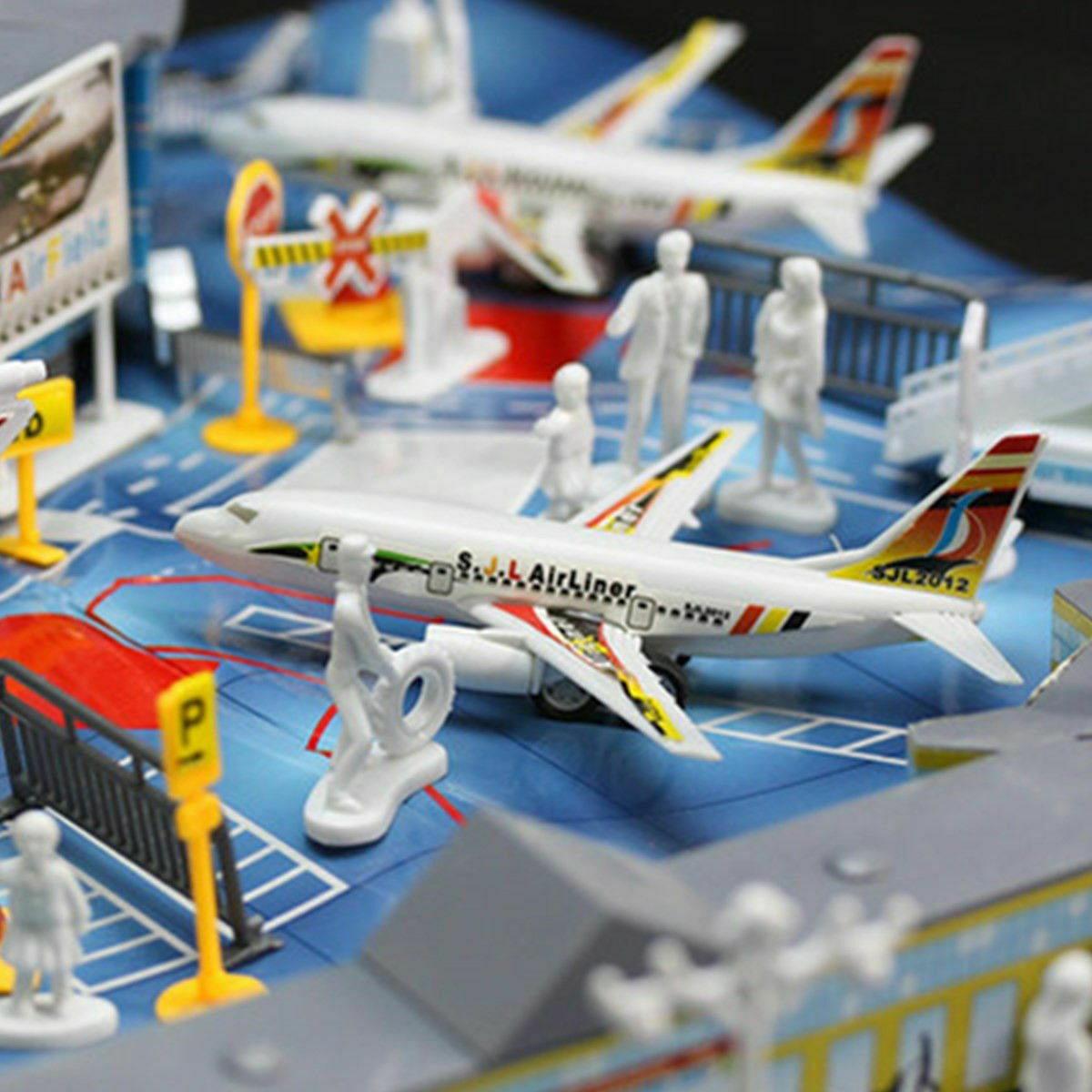 200PCS Airport Playset Airplane Aircraft Models Accessories Assembled Xmas Gifts