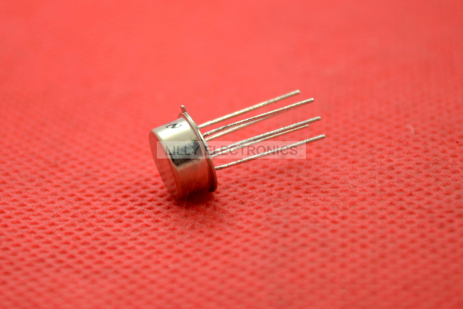 LM194H/883 20 mA 35 V 2 CHANNEL NPN Si SMALL SIGNAL TRANSISTOR TO-99 Package:CAN