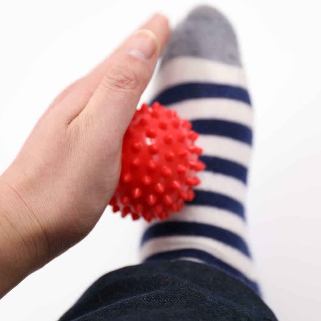 2Pieces Acupuncture Massager Body Palm Feet Muscle Relief Spiky Massage Ball
