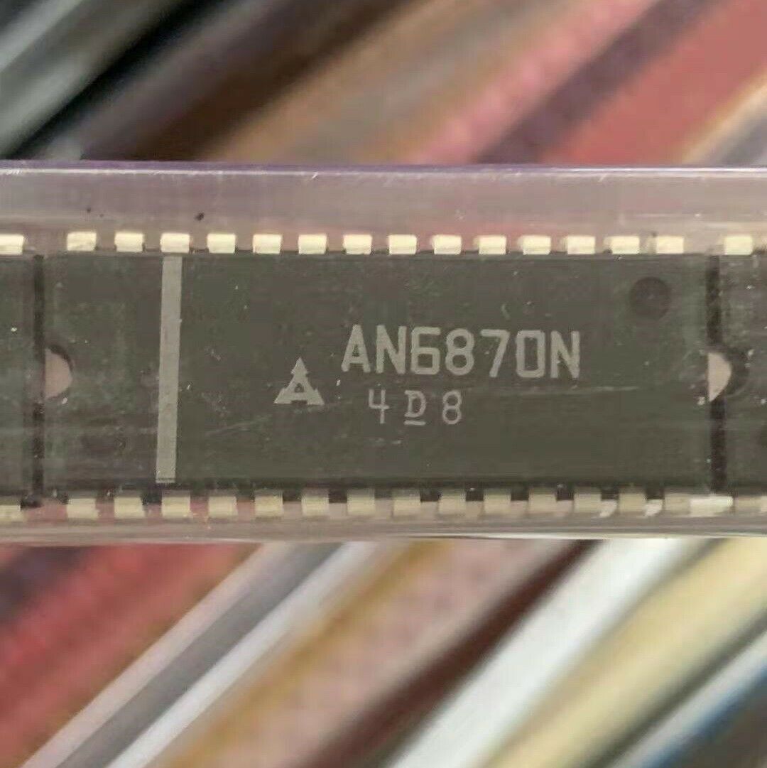 1PCS  DISPLAY TUBE DRIVER IC PANASONIC(MATSUSHITA) DIP-28 AN6870N AN6870