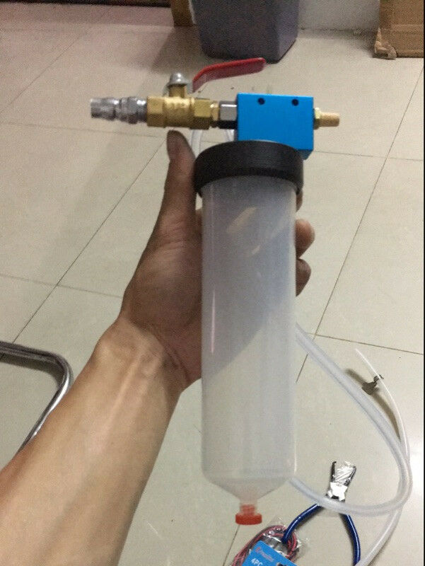 Auto Car Brake System Fluid Bleeder Kit Hydraulic Clutch Oil Quick Exchange Tool
