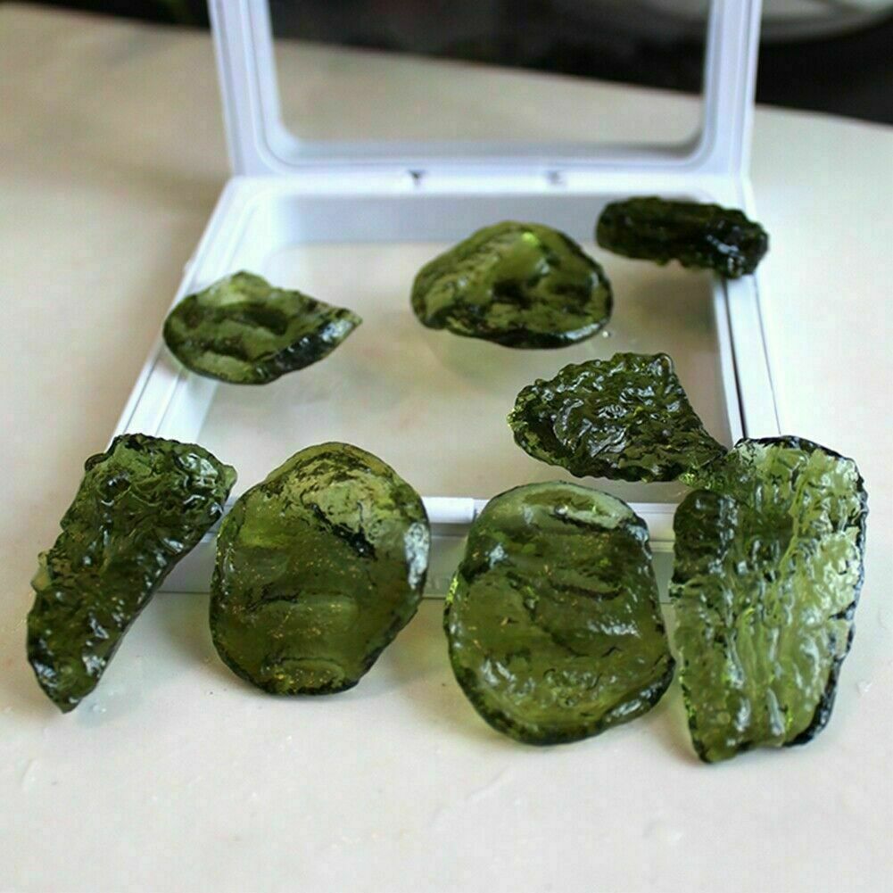 Natural Crystal Green Gem Moldavite Meteorite Glass Pendant Necklace Stone USA