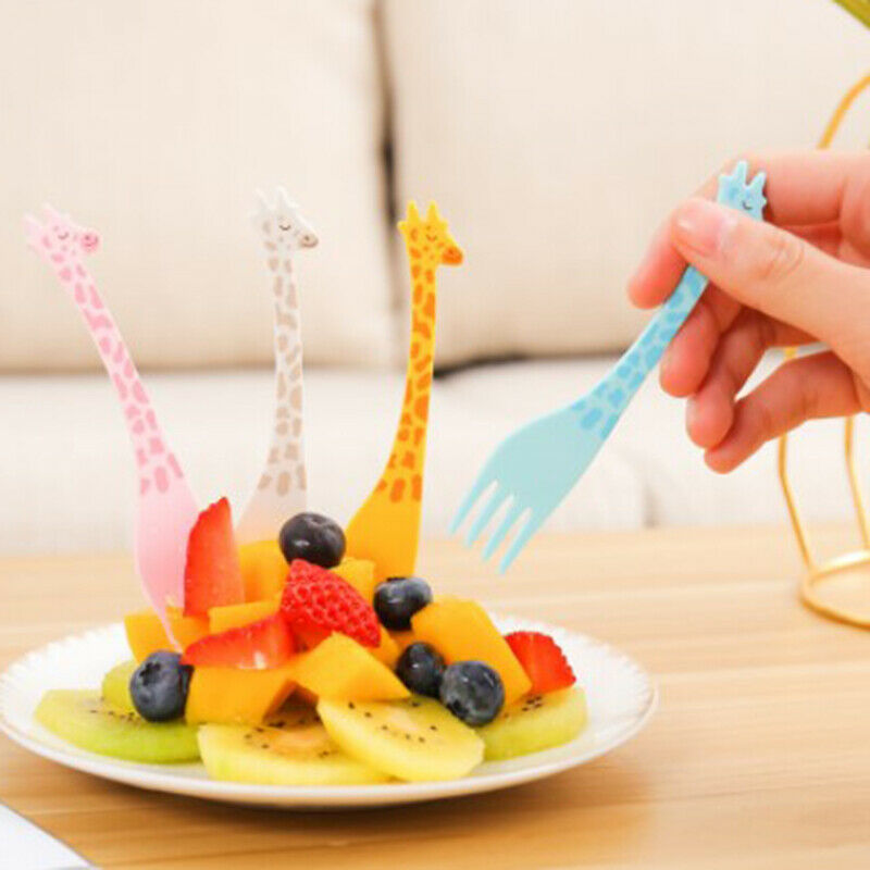 12pcs/set Cartoon Giraffe Shape Food Picks Fruit Snack Toothpick Desert F.l8