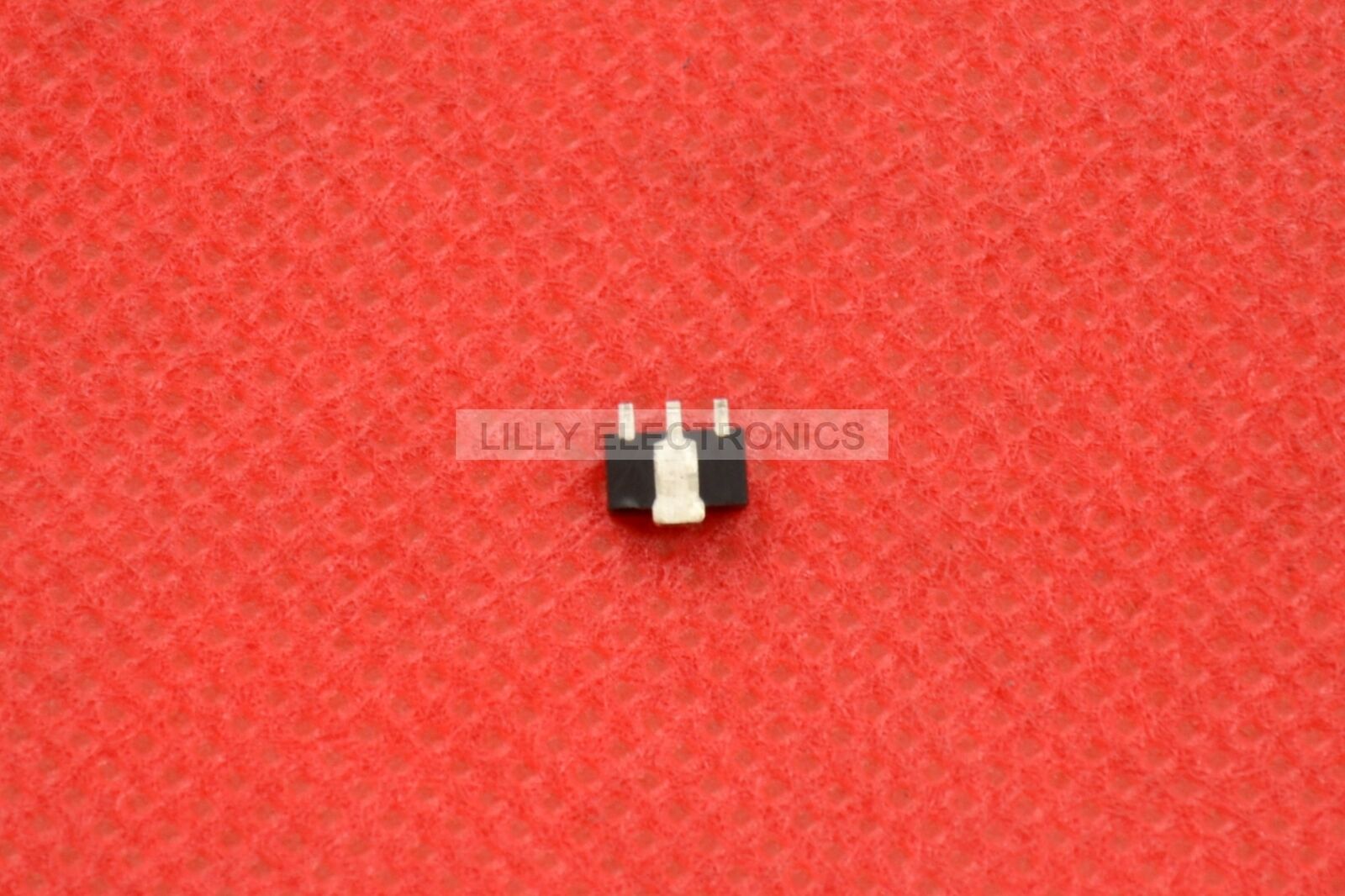 5pcs/Lot 2SC2954 Paket: SOT-89 NPN SILIKON EPITAXIAL TRANSISTOR POWER MINI MOULD