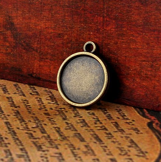 50pcs Pallet shape pendants Retro Alloy Handmade Jewelry accessories