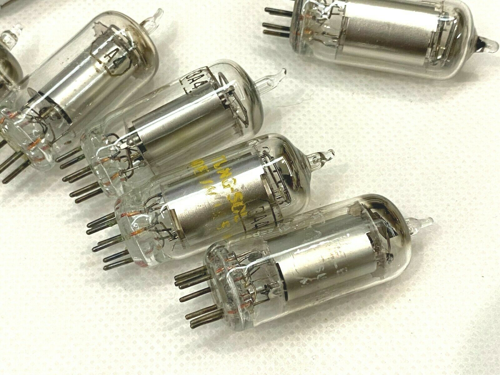 1pcs - 3A4 (DL93) Mixed Brands (NO CHINESE) Vacuum tube