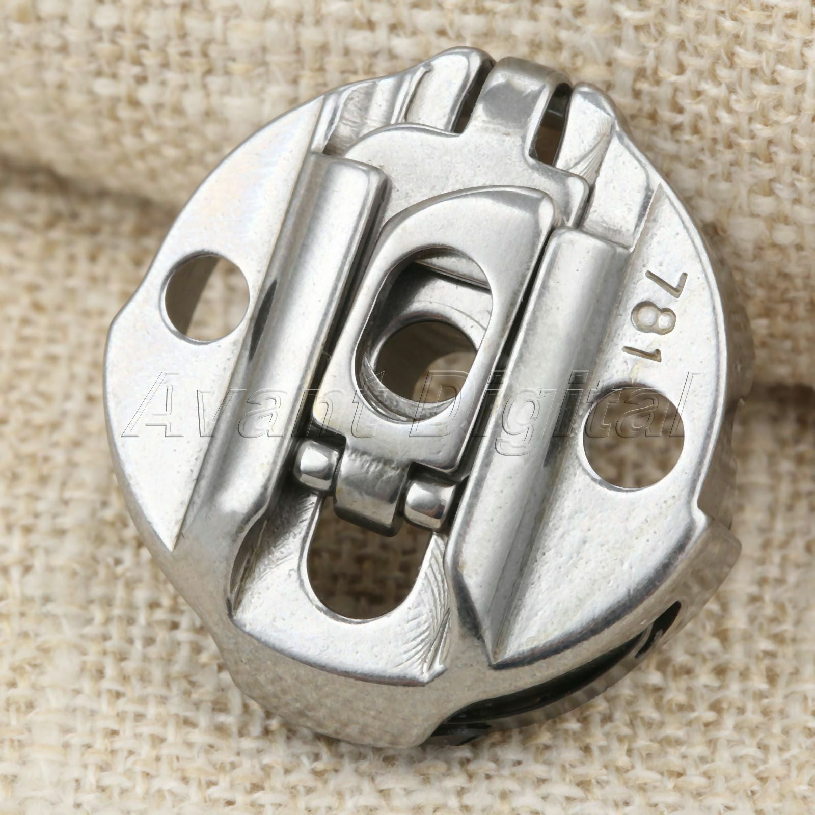 781 Flat Head Keyhole Machine Bobbin Case For JUKI Keyhole Machine Spare Parts