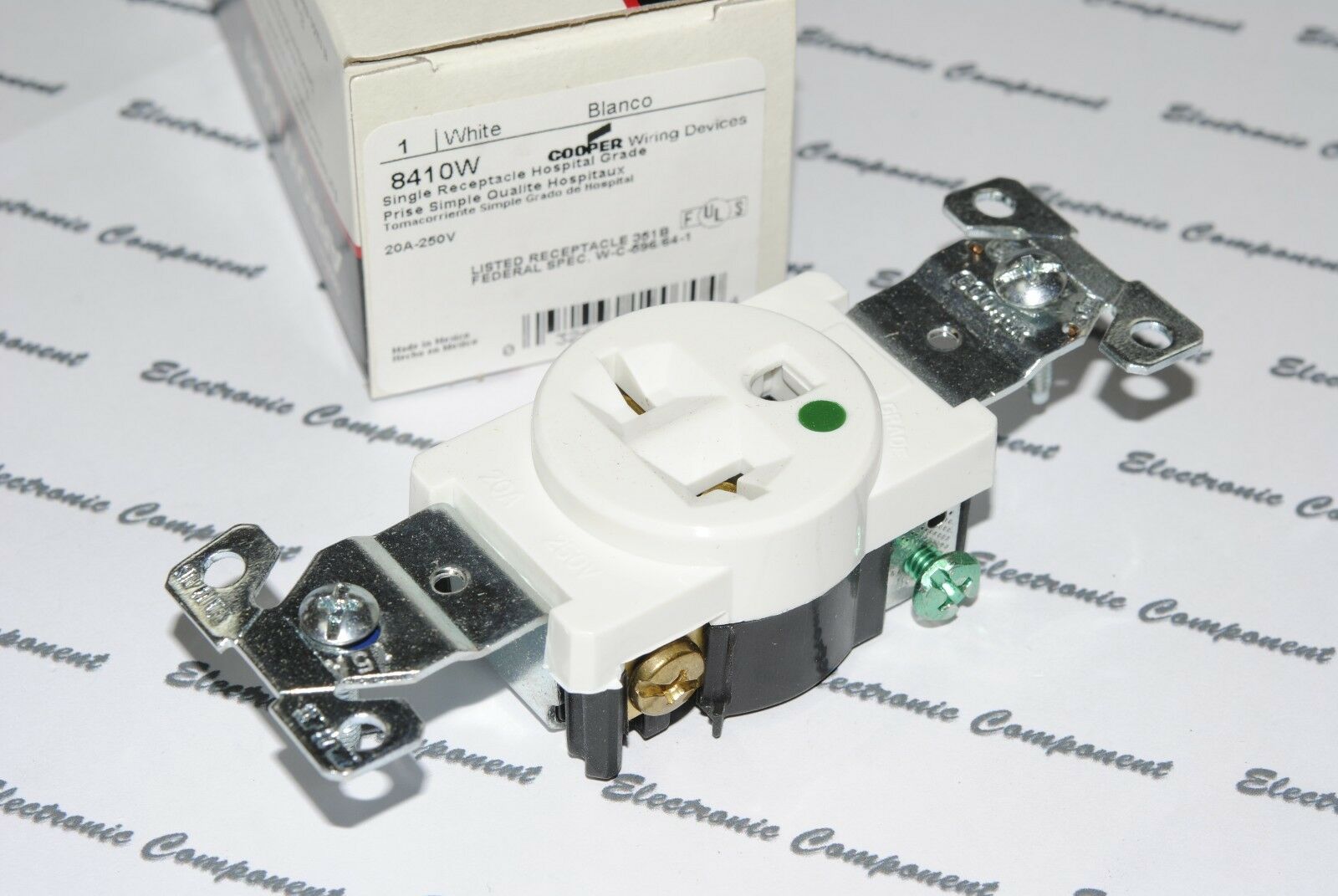 1pcs-COOPER WIRING 8410W Premium Hospital Single Receptacle 20A-250V Outlet
