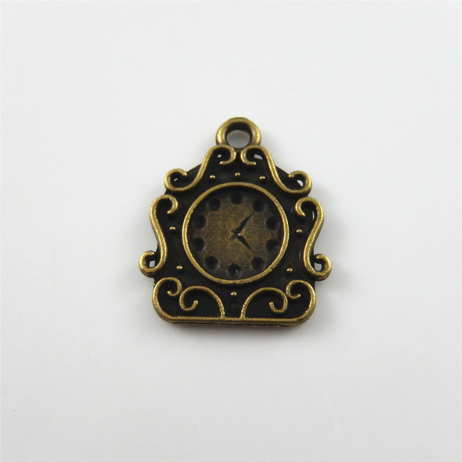 20 pcs Antiqued Bronze Alloy Clock Look Charm Pendant Crafts 24x23mm 33152