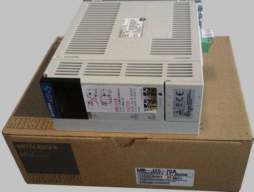 1PCS Mitsubishi Servo Driver MR-J2S-70A MRJ2S70A New In Box