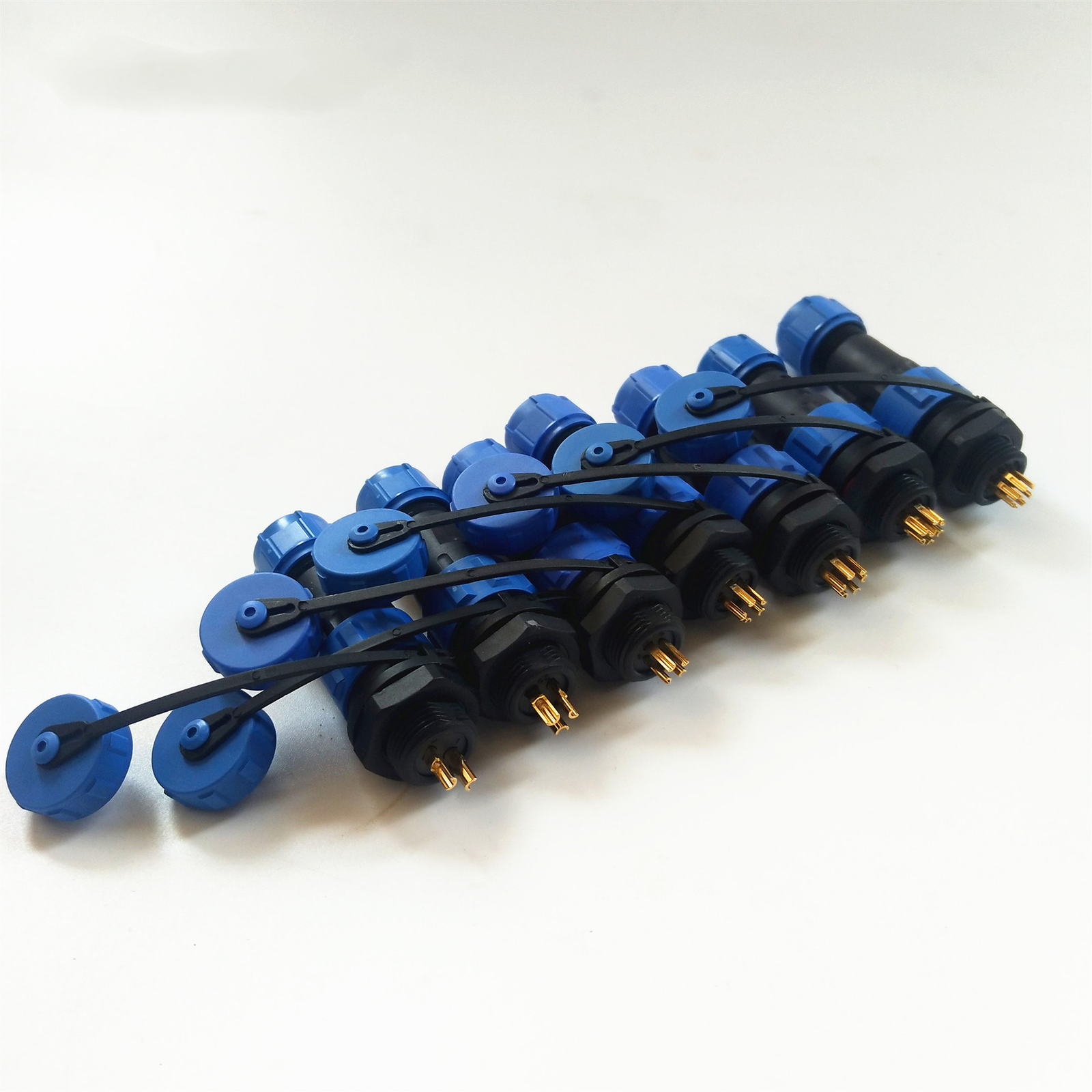 10A 2Pin Solar Panel Power Cord Connector Automatic Plug Waterproof Connector