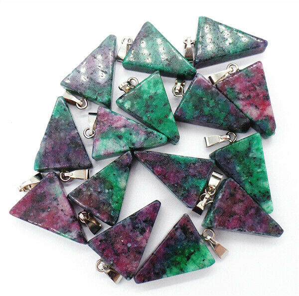 100Pcs 20x15x6mm Rose&Green Ruby in Fuchsite Triangle Pendant Bead HH8211