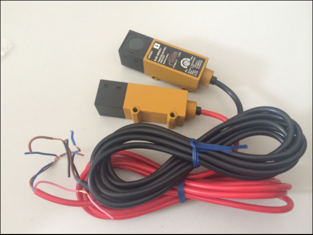 1pair   photoelectric sensor E3S-5E41 (E3S-5DE41+E3S-5LE41)