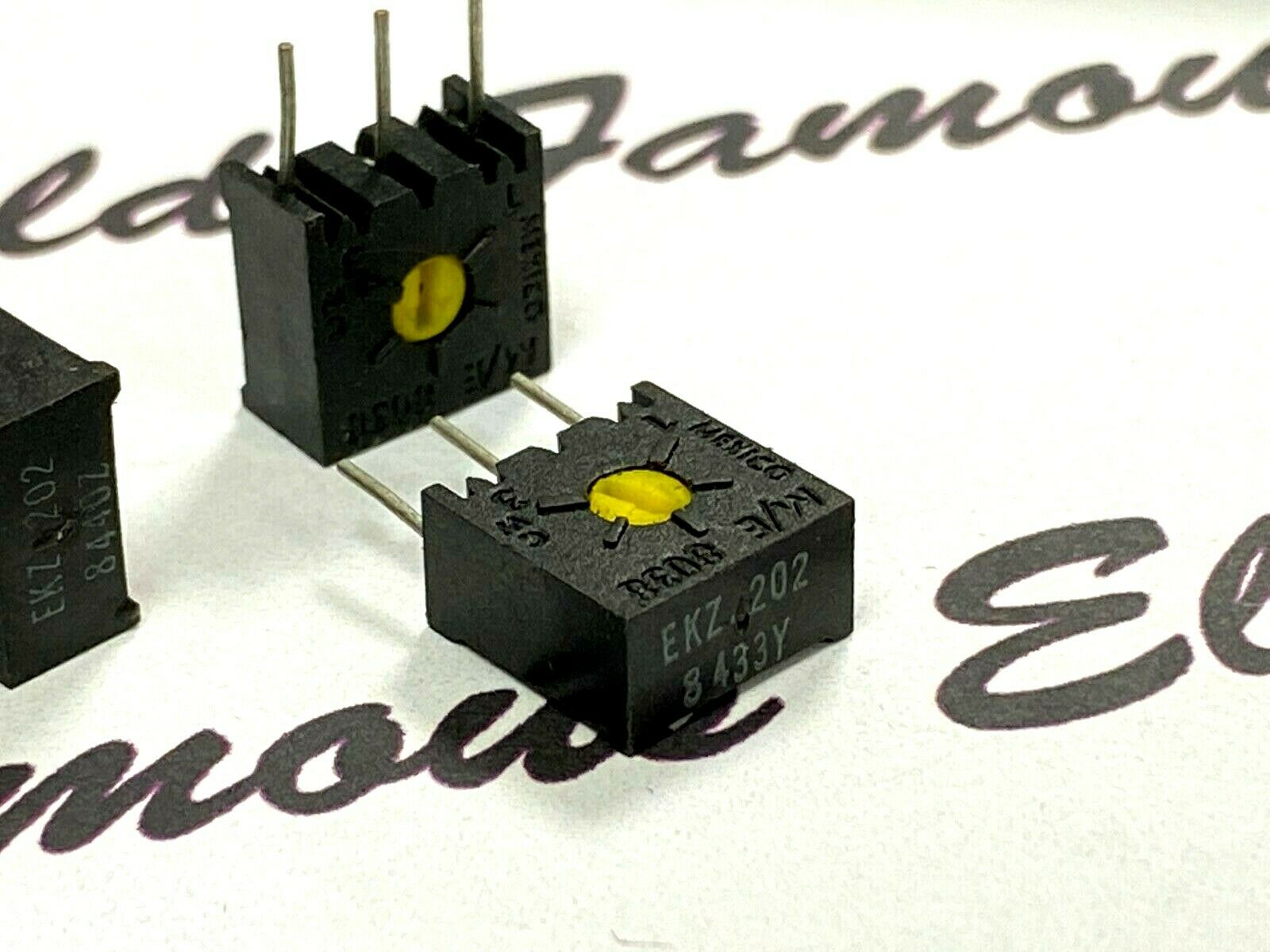 4pcs - M/E EKZ 202 2K Potentiometer / Trimmer