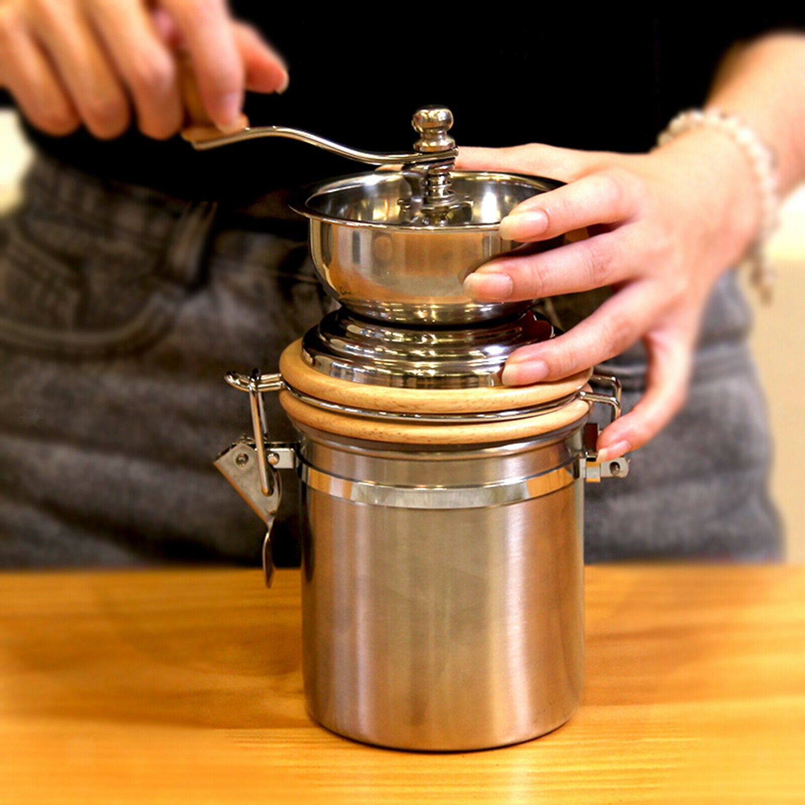 Portable Manual Coffee Grinder with Adjustable Setting for Espresso Office