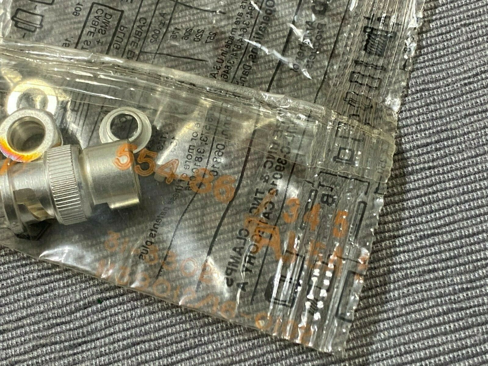 1pcs - Amphenol 554-86/345 BNC & TNC M39012 CATEGORY Connector
