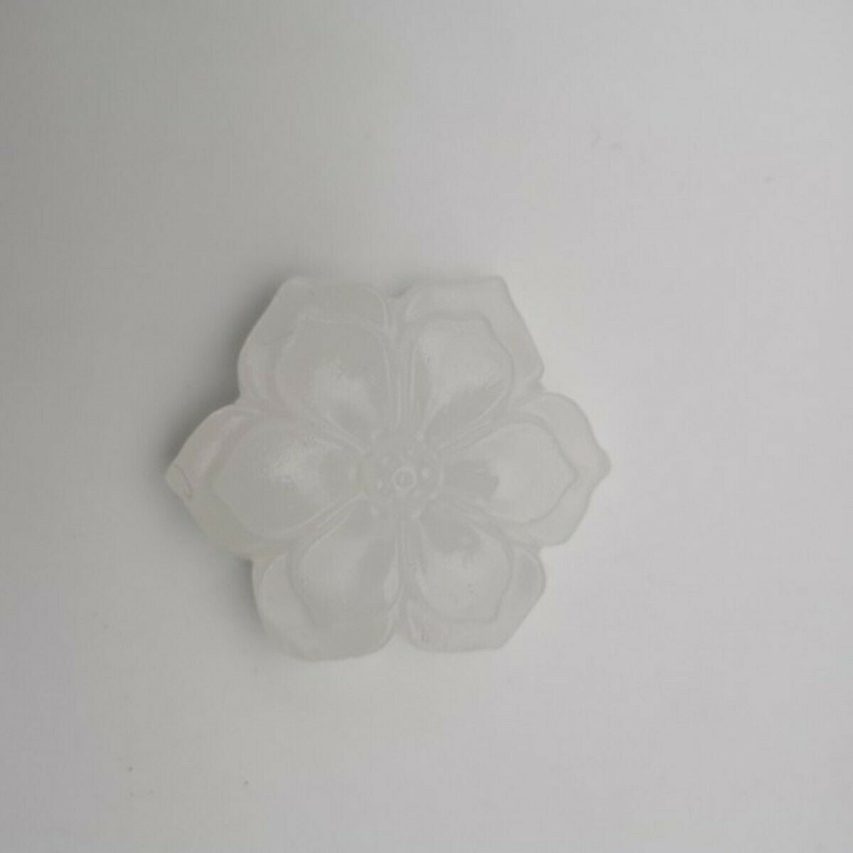 Natural Chinese White Jade Hand Carved Flower Lucky Pendant Jewelry Charm Gift