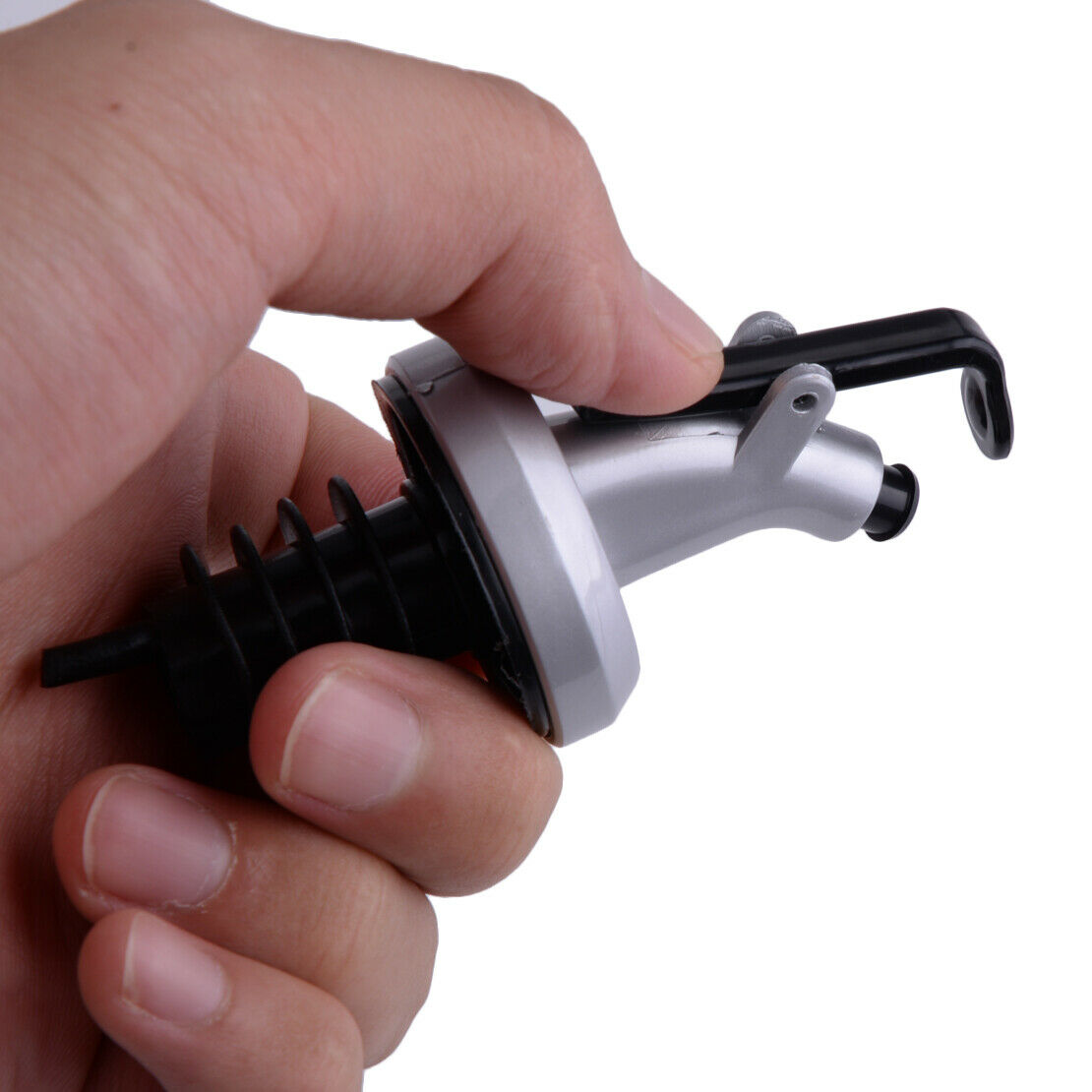 Olive Oil Sprayer Liquor Dispenser Wine Pourers Flip Bottle Cap Stopper Tap Atn